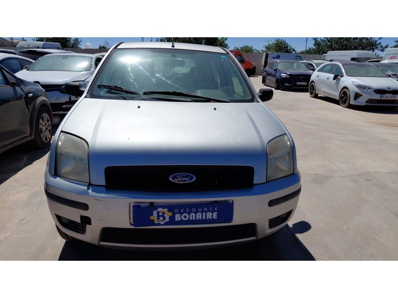 ford fusion (ju_) del año 2004