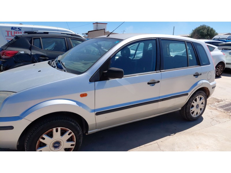 ford fusion (ju_) del año 2004