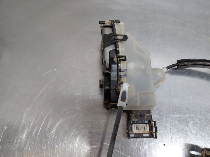 Recambio de cerradura puerta trasera derecha para peugeot 508 active referencia OEM IAM 9813149580  