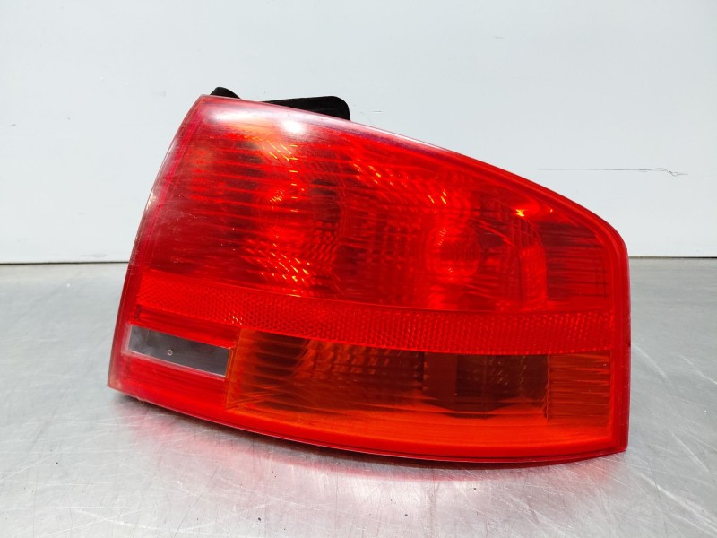 Recambio de piloto trasero derecho para audi a4 b7 (8ec) 2.0 tfsi quattro referencia OEM IAM 8E5945096  