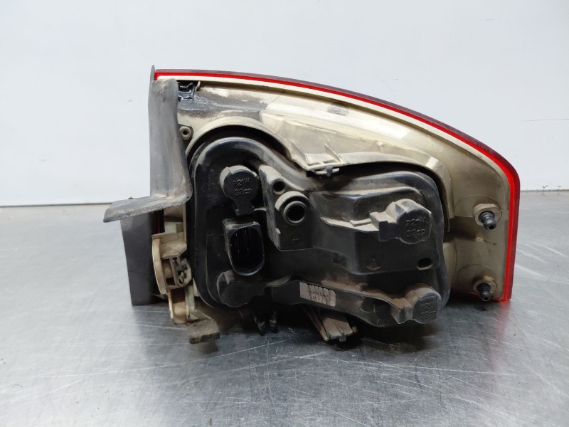 Recambio de piloto trasero izquierdo para audi a4 b7 (8ec) 2.0 tfsi quattro referencia OEM IAM 8E5945095  
