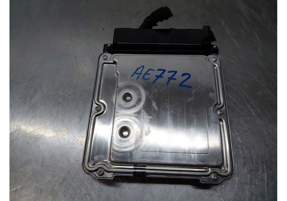 Recambio de centralita motor uce para audi a4 b7 (8ec) 2.0 tfsi quattro referencia OEM IAM 03G906016CL  