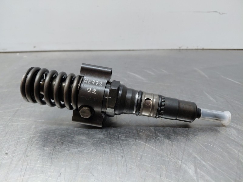 Recambio de inyector para audi a4 b7 (8ec) 2.0 tfsi quattro referencia OEM IAM 03G130073G  