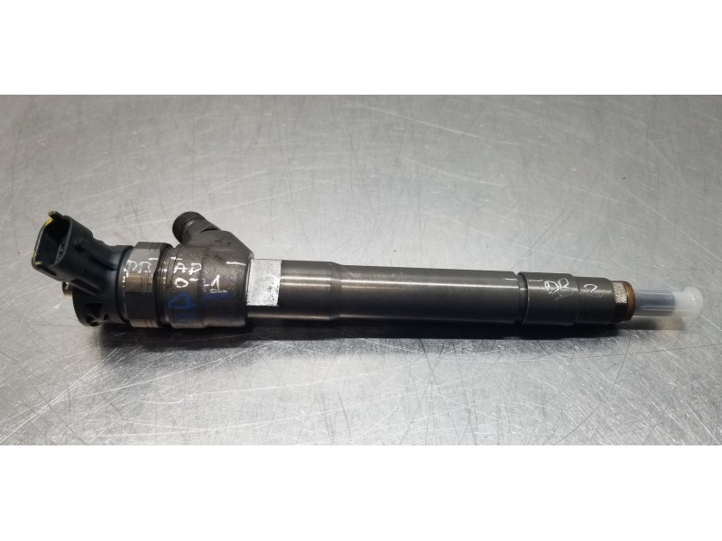 Recambio de inyector para renault espace v icon referencia OEM IAM 0445110569  