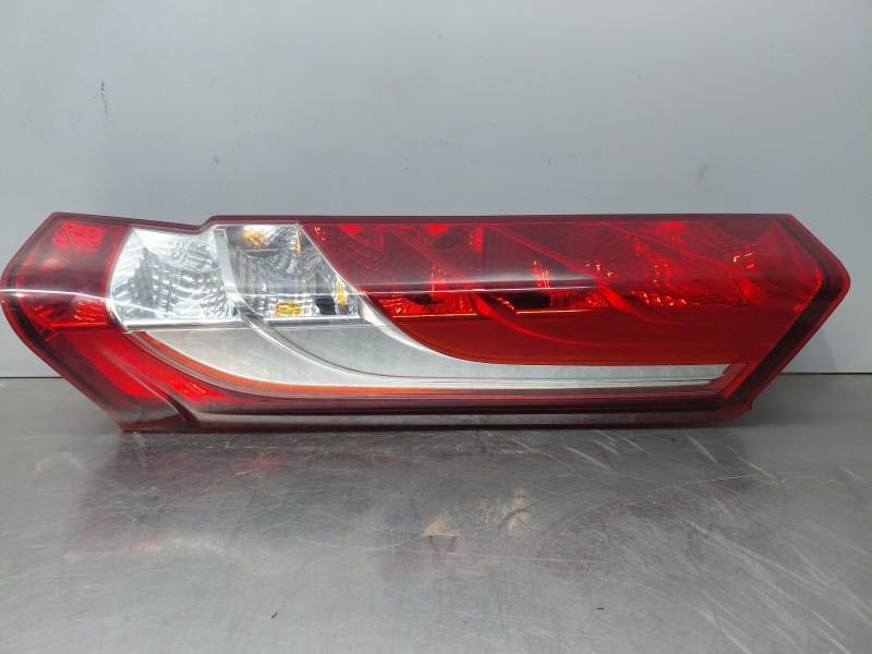 Recambio de piloto trasero derecho para iveco daily 35s16 35-160 referencia OEM IAM   