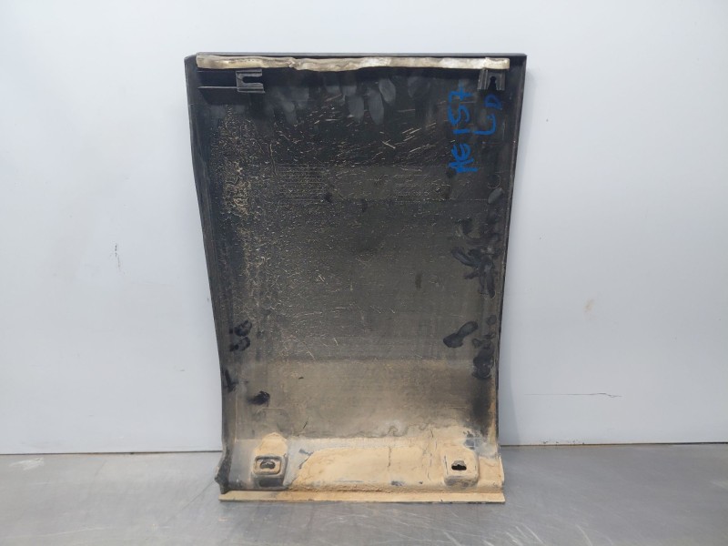 Recambio de moldura para iveco daily 35s16 35-160 referencia OEM IAM   