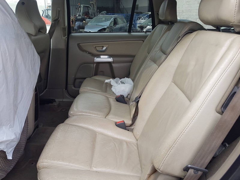 volvo xc90 del año 2004