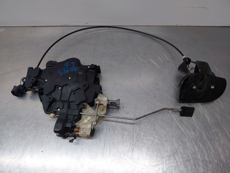 Recambio de cerradura puerta lateral derecha para volkswagen caddy ka/kb (2c) monospace referencia OEM IAM   