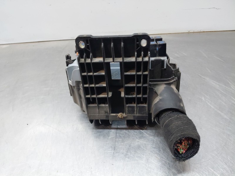Recambio de caja reles / fusibles para iveco daily 35s16 35-160 referencia OEM IAM   