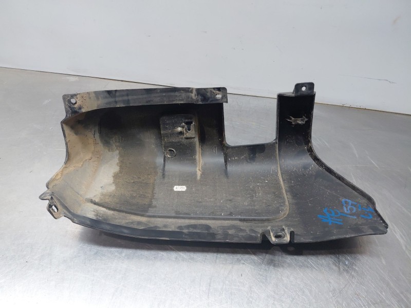 Recambio de puntera paragolpes trasera izquierda para iveco daily 35s16 35-160 referencia OEM IAM   