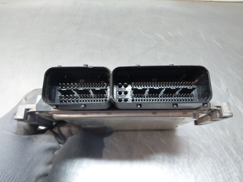 Recambio de centralita motor uce para iveco daily 35s16 35-160 referencia OEM IAM   