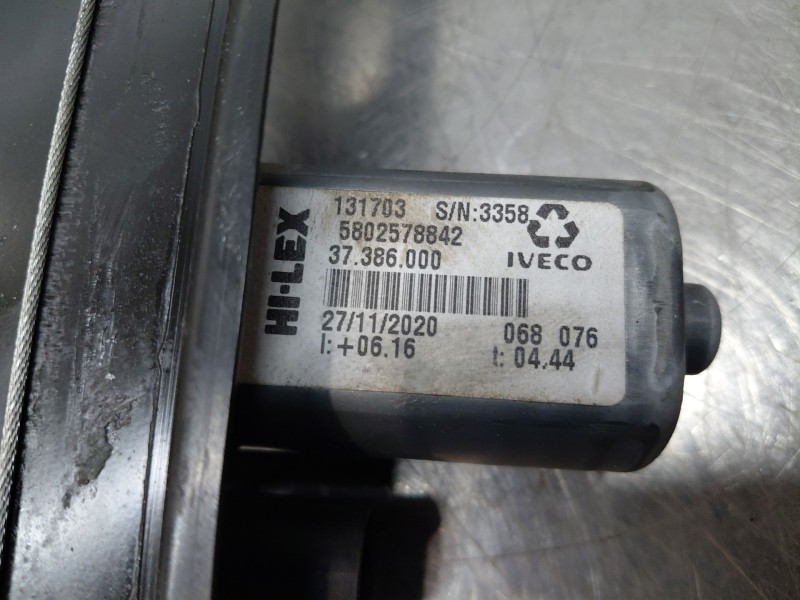 Recambio de elevalunas delantero izquierdo para iveco daily 35s16 35-160 referencia OEM IAM   