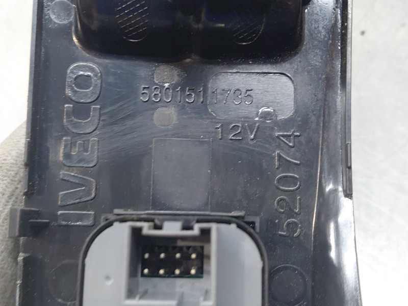 Recambio de mando elevalunas delantero izquierdo para iveco daily 35s16 35-160 referencia OEM IAM   