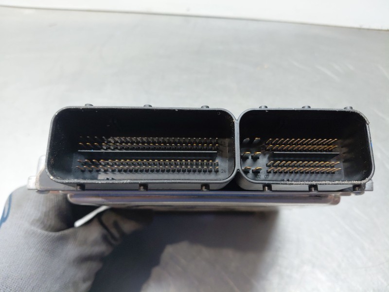 Recambio de centralita motor uce para bmw 3 (e90) 318 d referencia OEM IAM 0281013502 7803372 