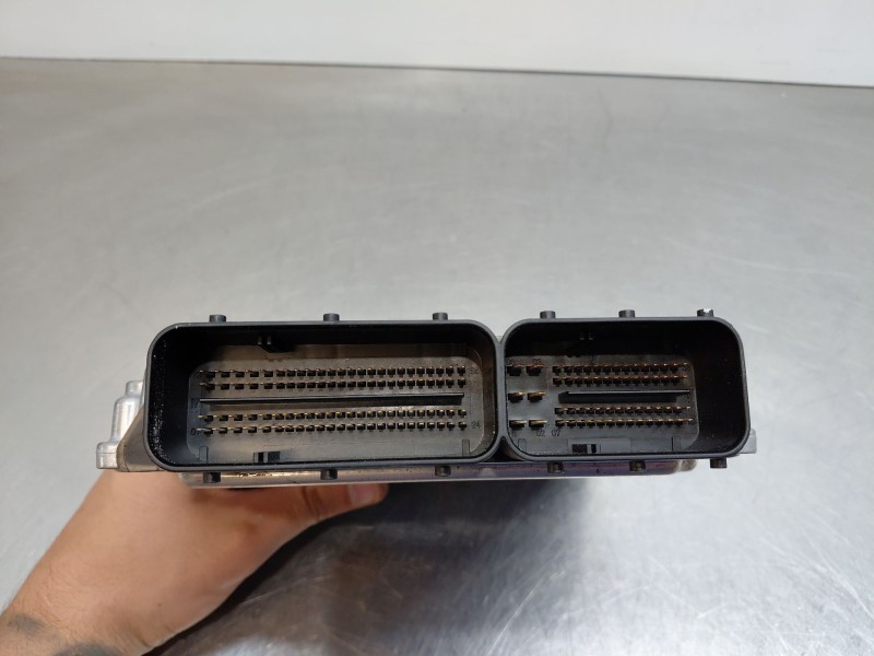Recambio de centralita motor uce para bmw 3 (e90) 320 d referencia OEM IAM 0281013501 7803373 