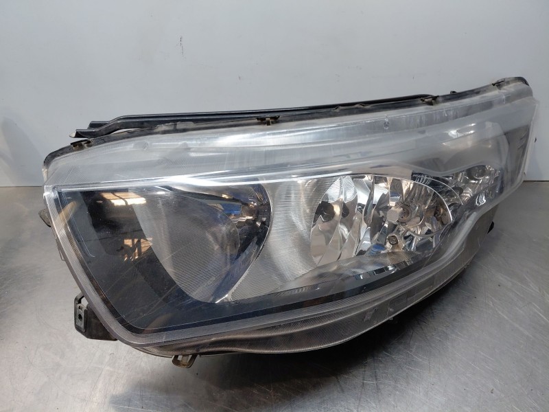Recambio de faro izquierdo para iveco daily 35s16 35-160 referencia OEM IAM   