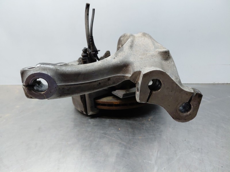 Recambio de mangueta delantera derecha para audi a4 b7 (8ec) 2.0 tfsi quattro referencia OEM IAM 8E0407254E  