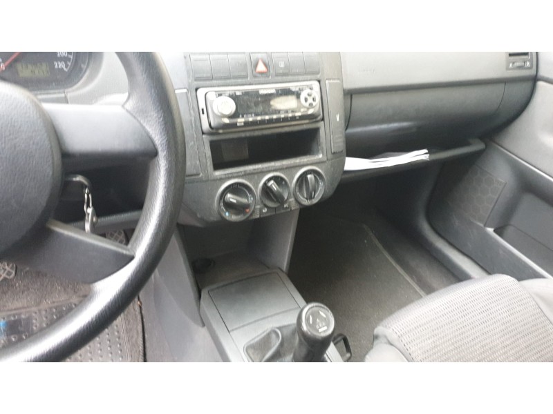 volkswagen polo (9n1) del año 2002 volkswagen polo (9n1) del año 2002