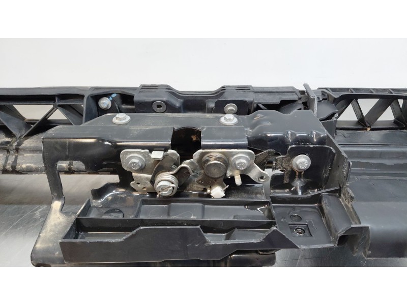 Recambio de travesaño superior parte frontal para peugeot 508 active referencia OEM IAM 9816603980  