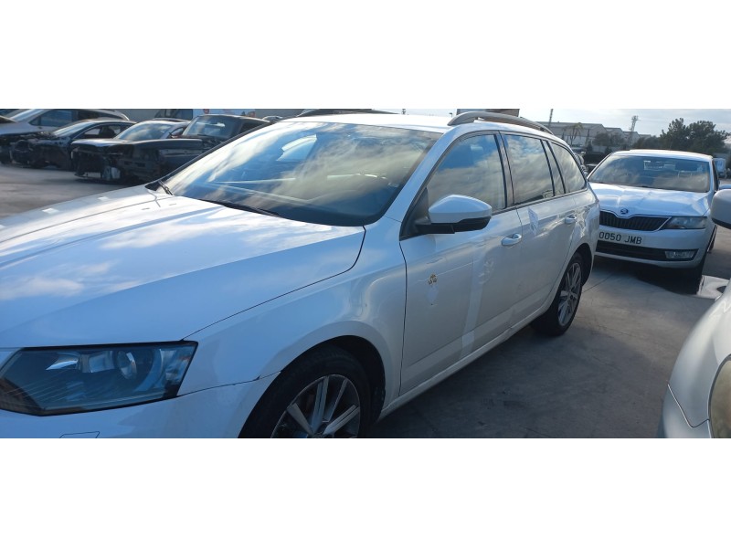 skoda octavia combi (5e5) del año 2016