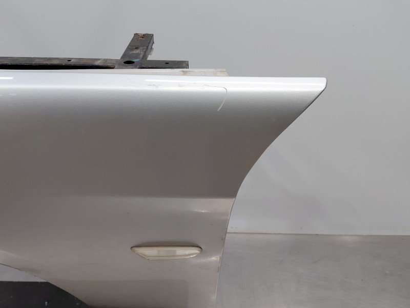 Recambio de aleta delantera izquierda para bmw 3 (e90) 320 d referencia OEM IAM 41355A55AF3  