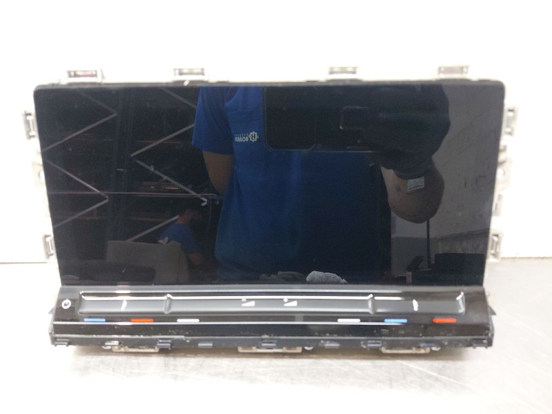 Recambio de pantalla multifuncion para volkswagen golf viii lim. (cd1) bluemotion referencia OEM IAM   