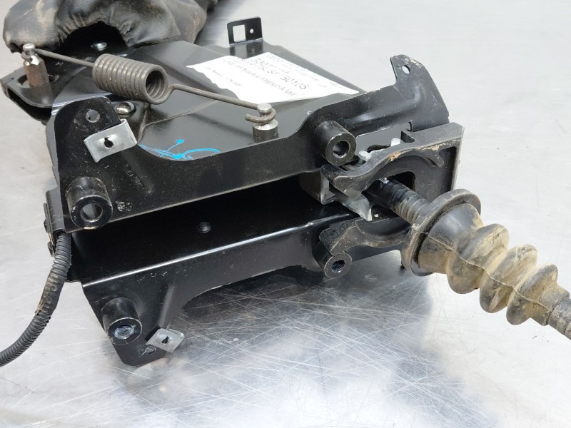 Recambio de palanca freno de mano para iveco daily 35s16 35-160 referencia OEM IAM 5801576283  