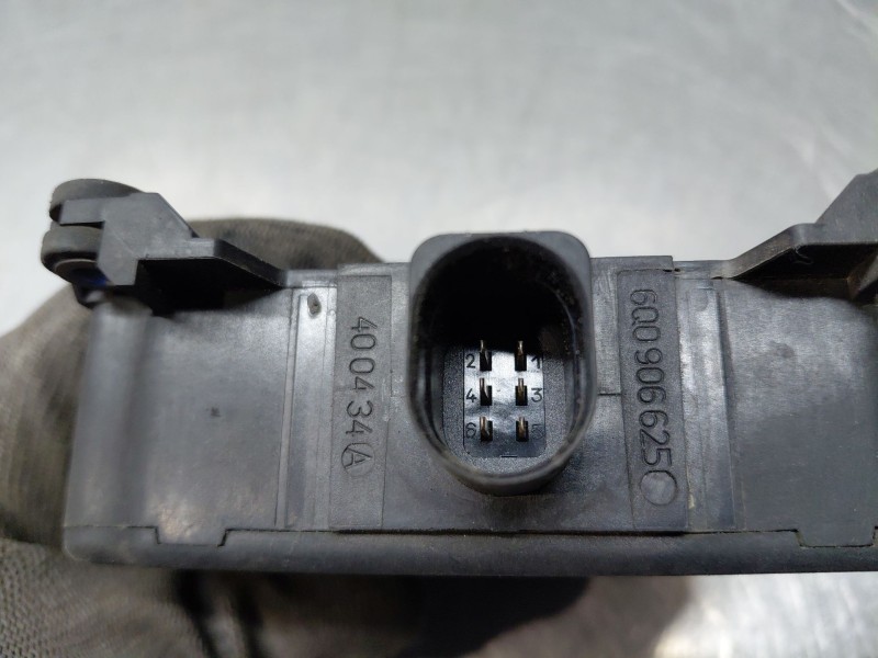 Recambio de valvula aire adicional para skoda octavia ii (1z3) 1.9 tdi referencia OEM IAM   