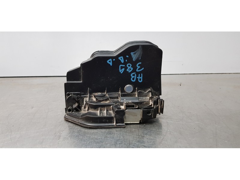 Recambio de cerradura puerta delantera derecha para bmw serie 1 berlina (e81/e87) 123d referencia OEM IAM 7202146  