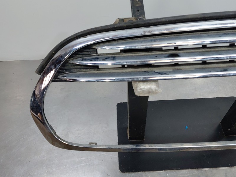 Recambio de rejilla delantera para bmw mini (f56) d referencia OEM IAM 51137300589 51117337793 