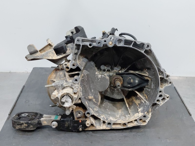 Recambio de caja cambios para peugeot 2008 (p2) bluehdi referencia OEM IAM 20V253  