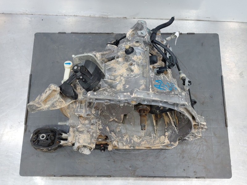 Recambio de caja cambios para peugeot 2008 (p2) bluehdi referencia OEM IAM 20V253  