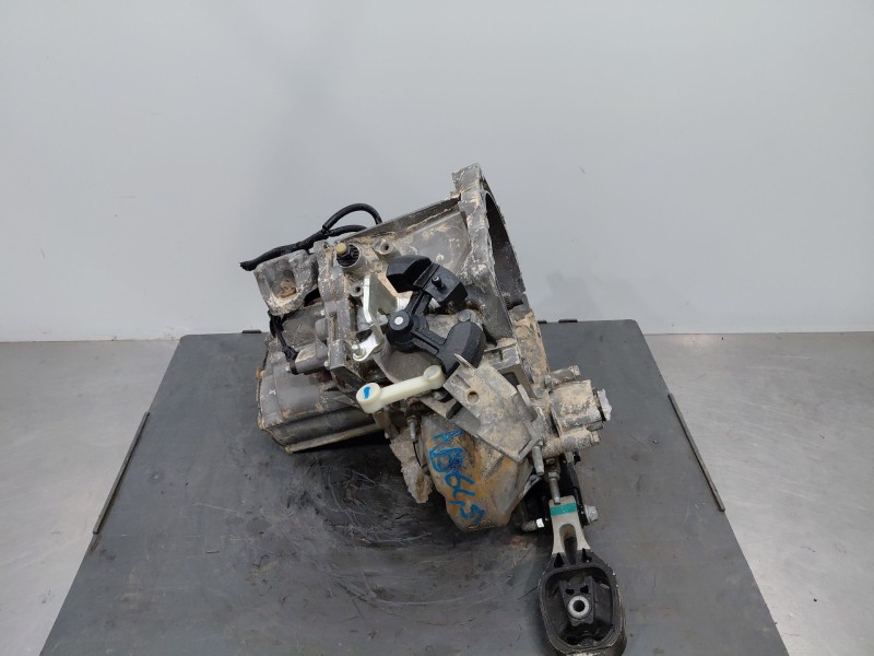Recambio de caja cambios para peugeot 2008 (p2) bluehdi referencia OEM IAM 20V253  
