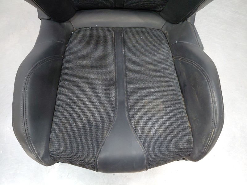 Recambio de asiento delantero izquierdo para peugeot 5008 allure referencia OEM IAM   