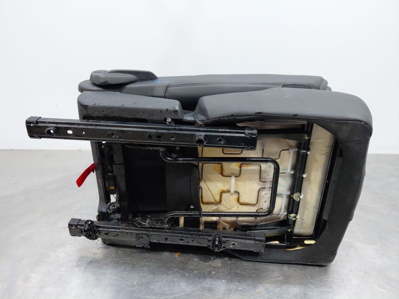 Recambio de asientos trasero derecho para peugeot 5008 allure referencia OEM IAM   