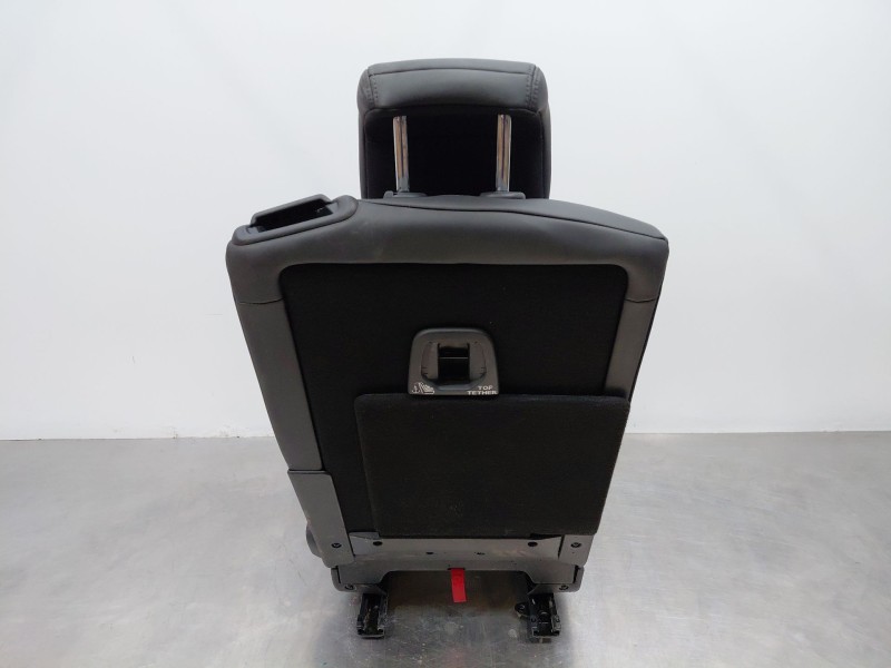 Recambio de asientos trasero izquierdo para peugeot 5008 allure referencia OEM IAM   