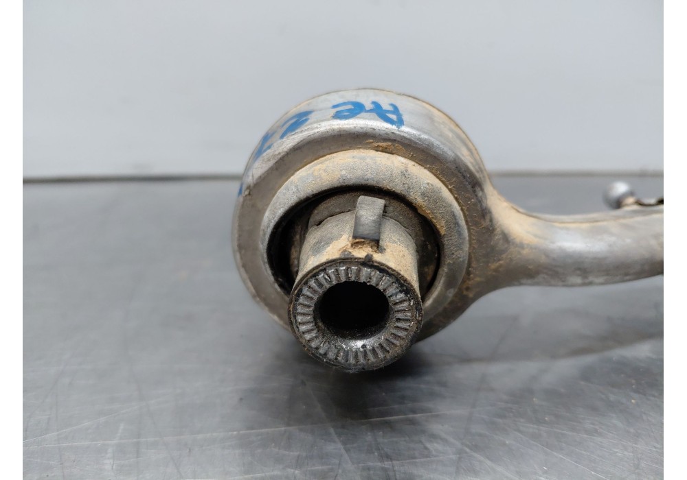 Recambio de brazo suspension inferior delantero izquierdo para bmw serie 3 cabrio (e93) essence referencia OEM IAM 31122405859  