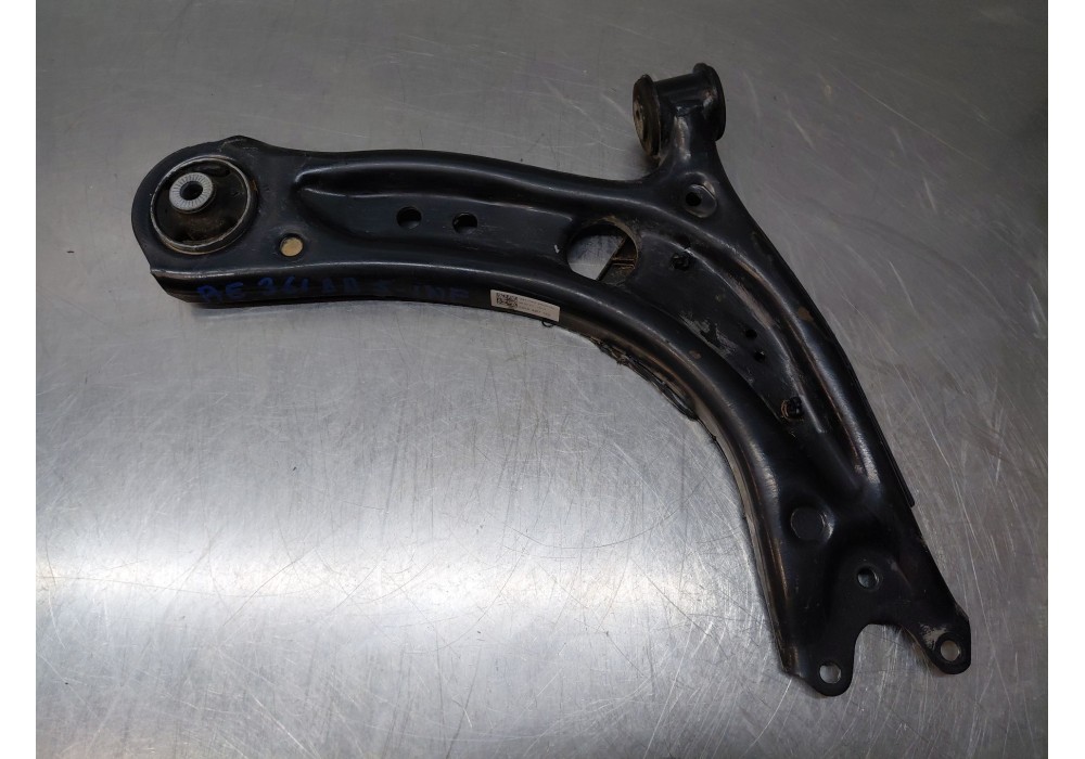 Recambio de brazo suspension inferior delantero derecho para volkswagen golf viii lim. (cd1) bluemotion referencia OEM IAM   