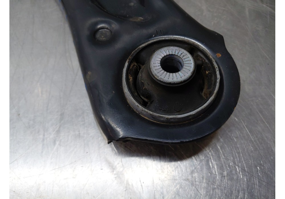 Recambio de brazo suspension inferior delantero izquierdo para volkswagen golf viii lim. (cd1) bluemotion referencia OEM IAM   