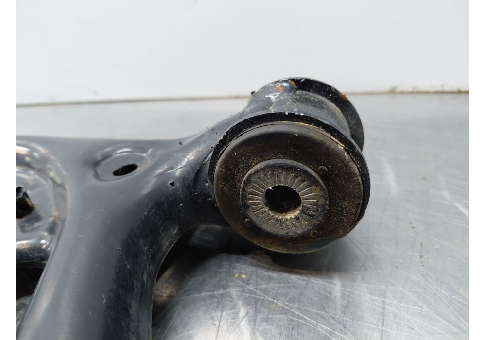 Recambio de brazo suspension inferior delantero izquierdo para volkswagen golf viii lim. (cd1) bluemotion referencia OEM IAM   