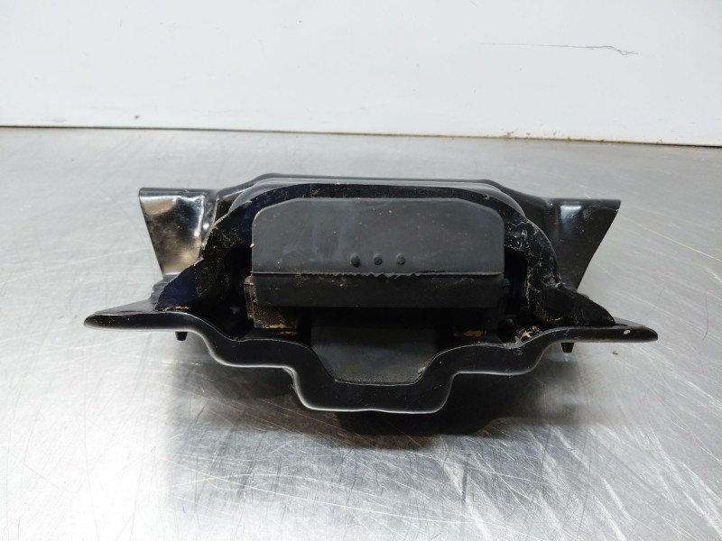 Recambio de soporte motor izquierdo para volkswagen golf viii lim. (cd1) bluemotion referencia OEM IAM   