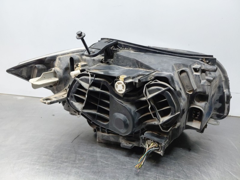 Recambio de faro izquierdo para bmw 1 (e87) 118 d referencia OEM IAM 63117249649  