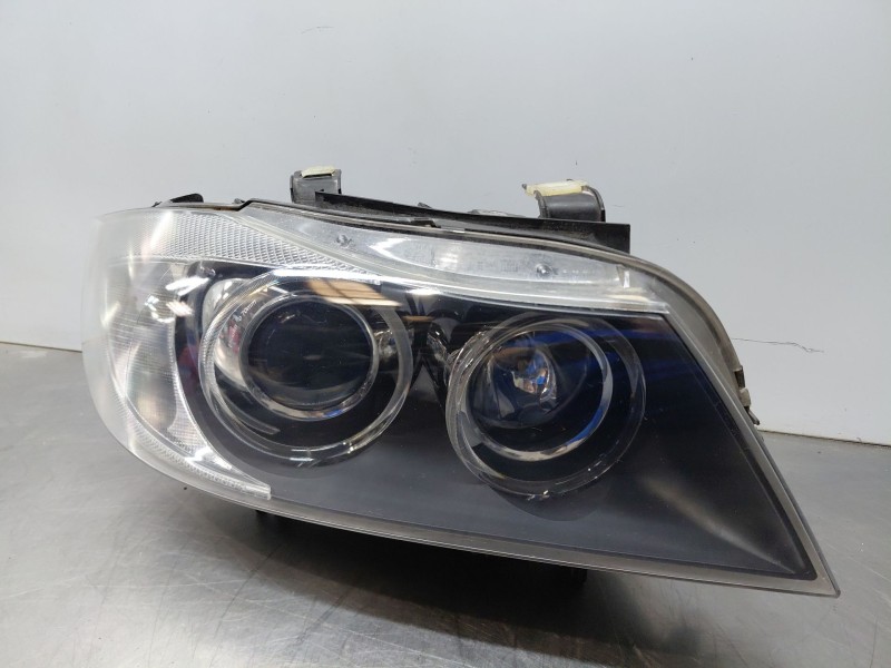 Recambio de faro derecho para bmw 3 (e90) 320 d referencia OEM IAM 63117161668  