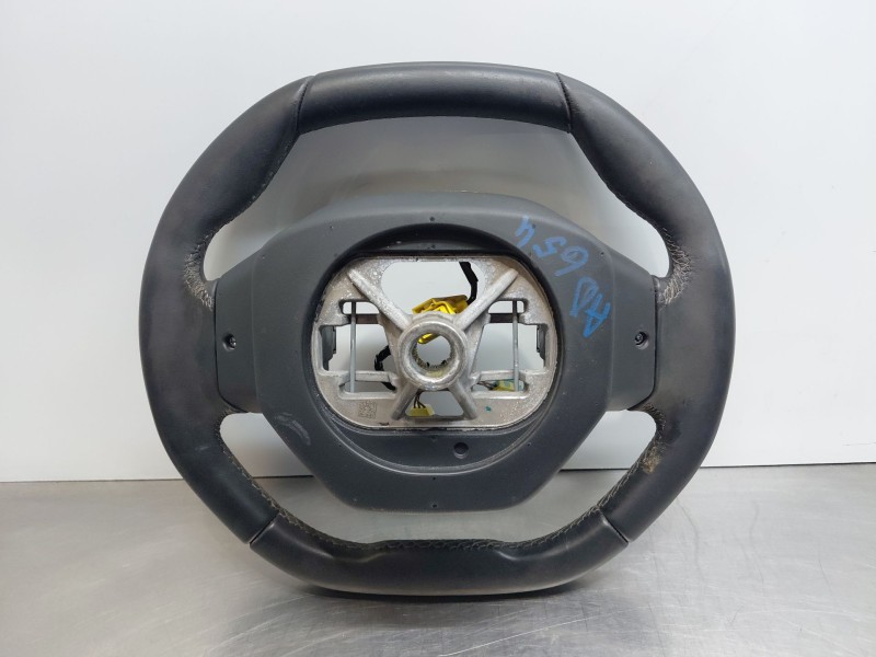 Recambio de volante para peugeot 5008 allure referencia OEM IAM   