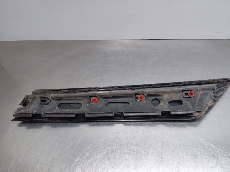 Recambio de moldura para bmw mini (f56) d referencia OEM IAM   