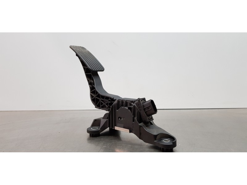 Recambio de pedal acelerador para hyundai kona klass 2wd referencia OEM IAM 32700H8100 32700XXXXX 