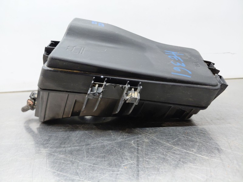 Recambio de caja reles / fusibles para volkswagen golf viii lim. (cd1) bluemotion referencia OEM IAM   