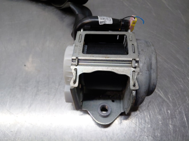Recambio de cinturon seguridad trasero derecho para volkswagen golf viii lim. (cd1) bluemotion referencia OEM IAM   