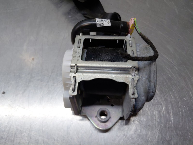 Recambio de cinturon seguridad trasero izquierdo para volkswagen golf viii lim. (cd1) bluemotion referencia OEM IAM   