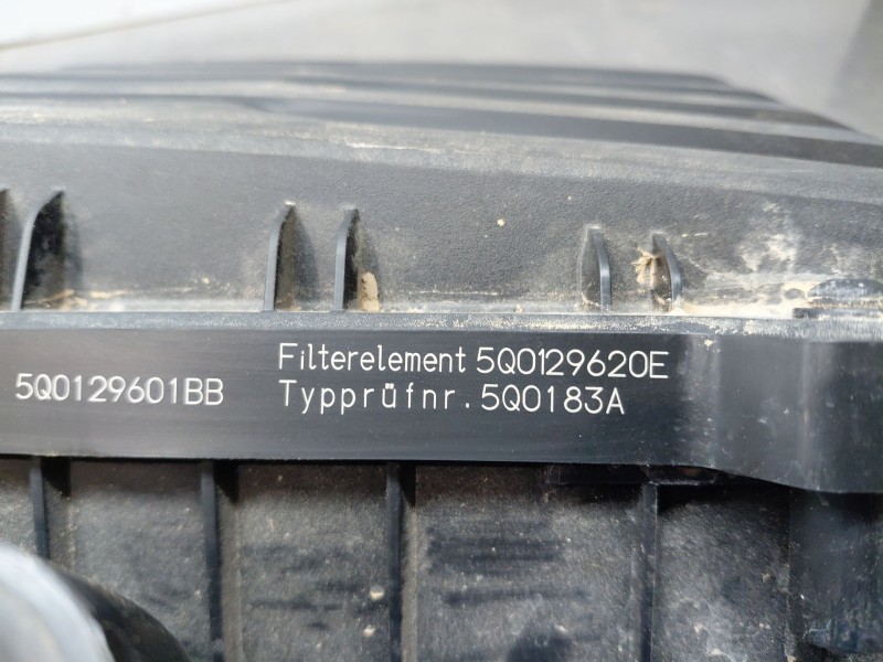 Recambio de filtro aire para volkswagen golf viii lim. (cd1) bluemotion referencia OEM IAM 5q0129601bb 5q0129601bb 